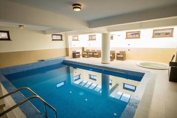 Фотографии Гостевой дом Pensiunea Royal Spa г. Пьятра-Нямц (Румыния) №1 Фото Гостевой дом Pensiunea Royal Spa г. Пьятра-Нямц 1