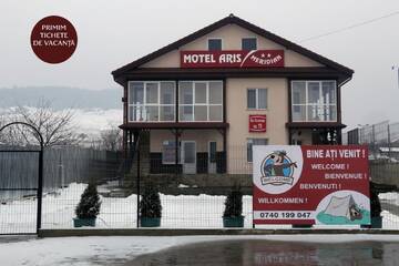 Фотографии Мотели Motel Aris Meridian г. Пьятра-Нямц (Румыния) №2 Фото Мотели Motel Aris Meridian г. Пьятра-Нямц 2