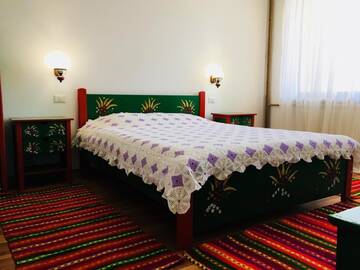 Фото номера Двухместный номер с 1 кроватью и балконом Гостевой дом Pensiunea Ambiance г. Пьятра-Нямц 16