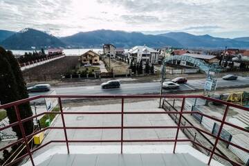 Фото номера Двухместный номер с 1 кроватью или 2 отдельными кроватями Отель Hotel Belvedere г. Пьятра-Нямц 58