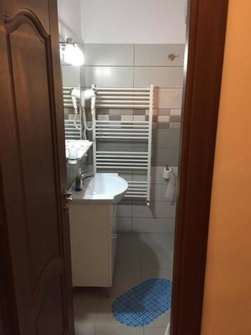 Фото номера Стандартный двухместный номер с 1 кроватью Отель Hotel Oscar г. Пьятра-Нямц 8