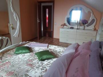 Фото номера Вилла с 3 спальнями Виллы Casa Irina г. Пьятра-Нямц 159