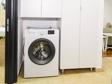Фото номера Апартаменты с 1 спальней Апарт-отели CLEMENT APARTMENTS г. Пьятра-Нямц 2